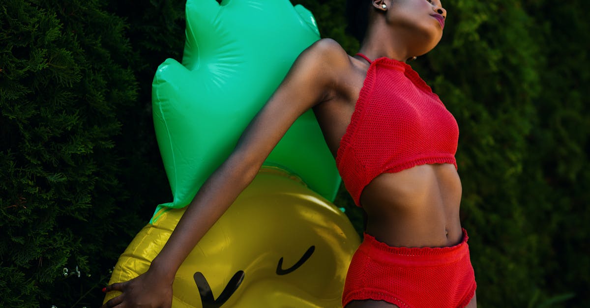 Découvrez les meilleures bouées tendance et ludiques pour vos moments aquatiques